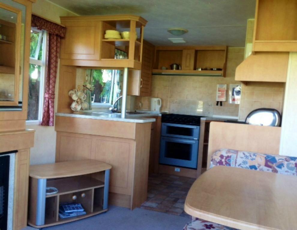 Torvean Caravan Park Hotel Инвернес Стая снимка